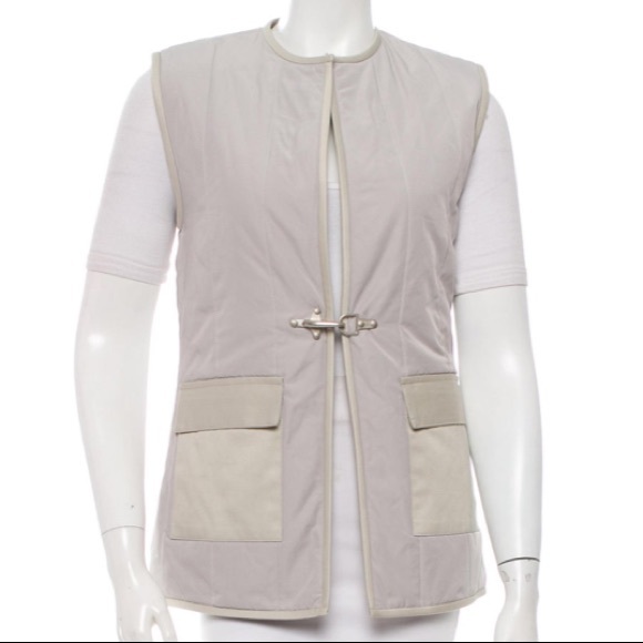 Nomia grey quilted work vest with latch hook 🌟 - Picture 2 of 8